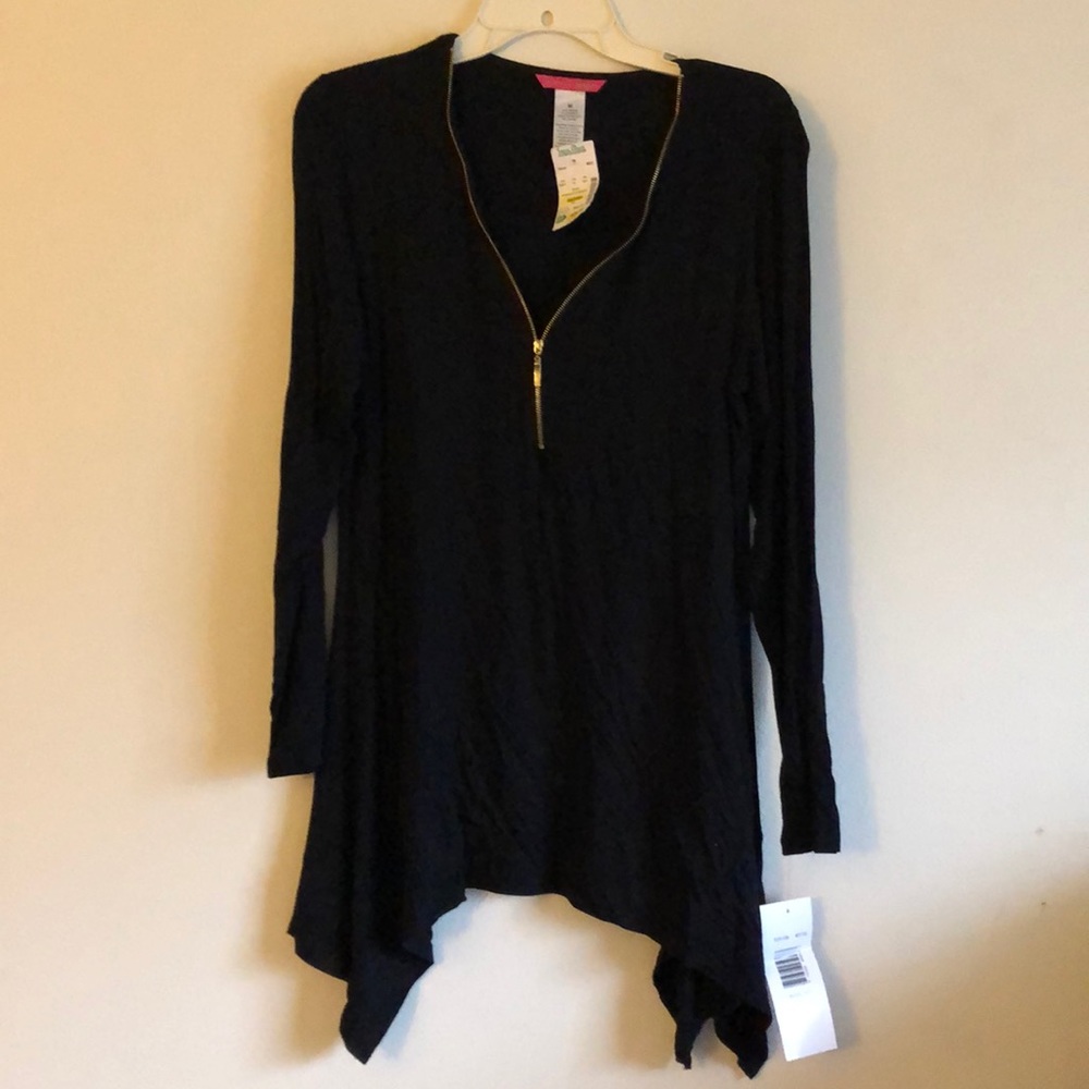 Casual long sleeved black shirt.